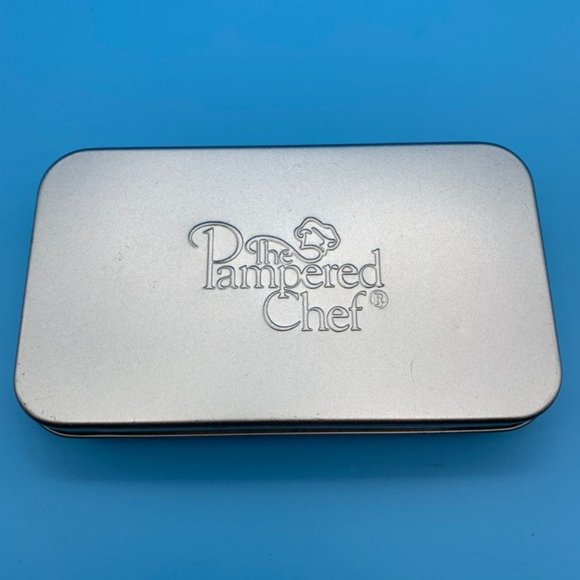 The Pampered Chef Mini Cookie Cutter Set - Picture 2 of 6